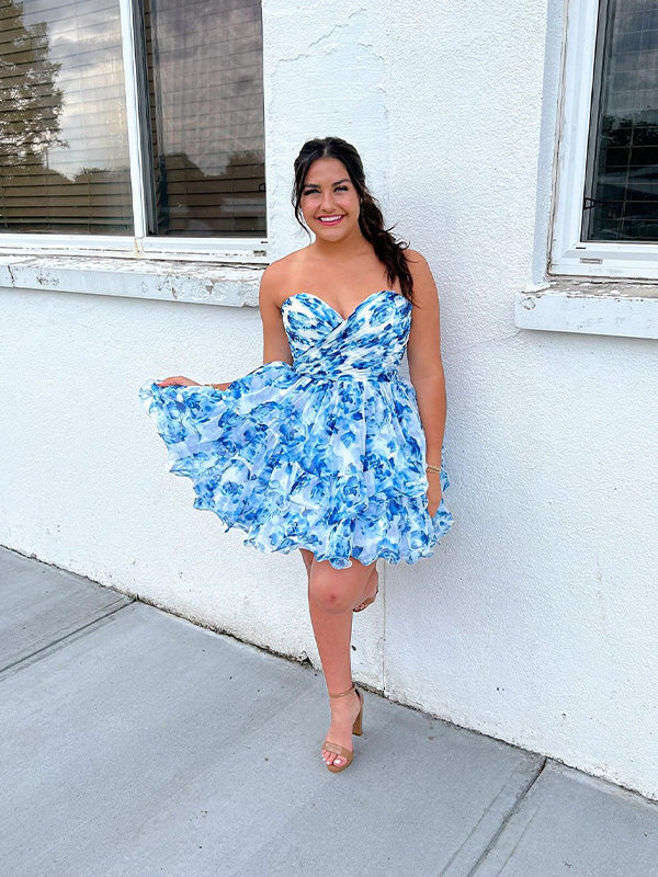 A-Line Sweetheart Short Tiered Print Chiffon Homecoming Dress