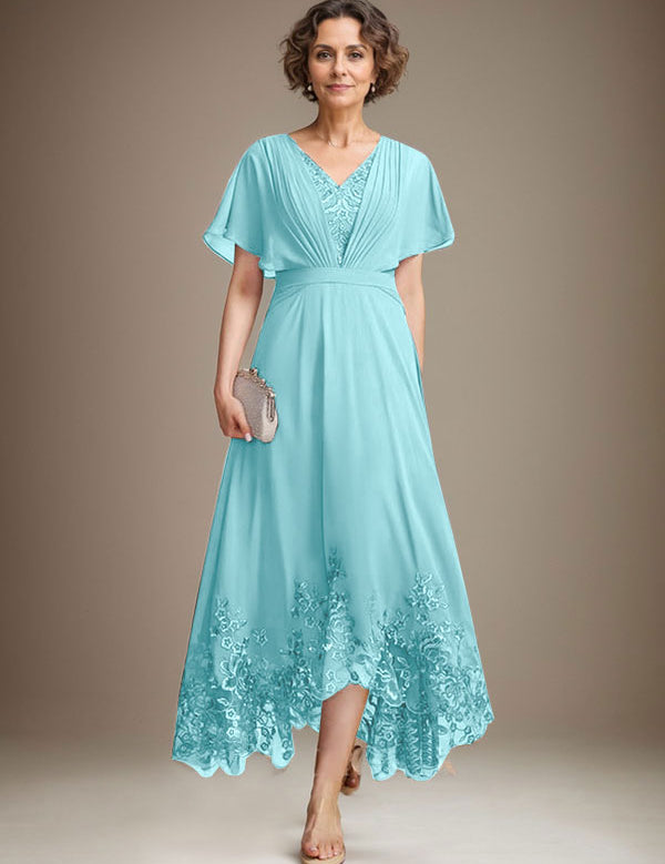 Robe de mère de la mariée asymétrique en mousseline de soie et dentelle, coupe trapèze, col en V, avec plis