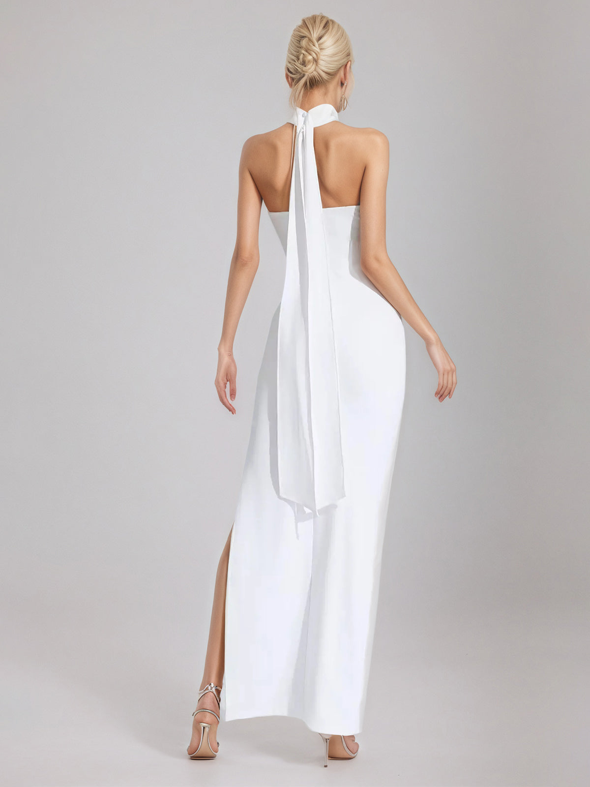 AylinWhiteFloralRuchedHalterMaxiDress-6_1512x_f7c4a0f6-bc1b-42d8-9482-992f4869a7f4.jpg
