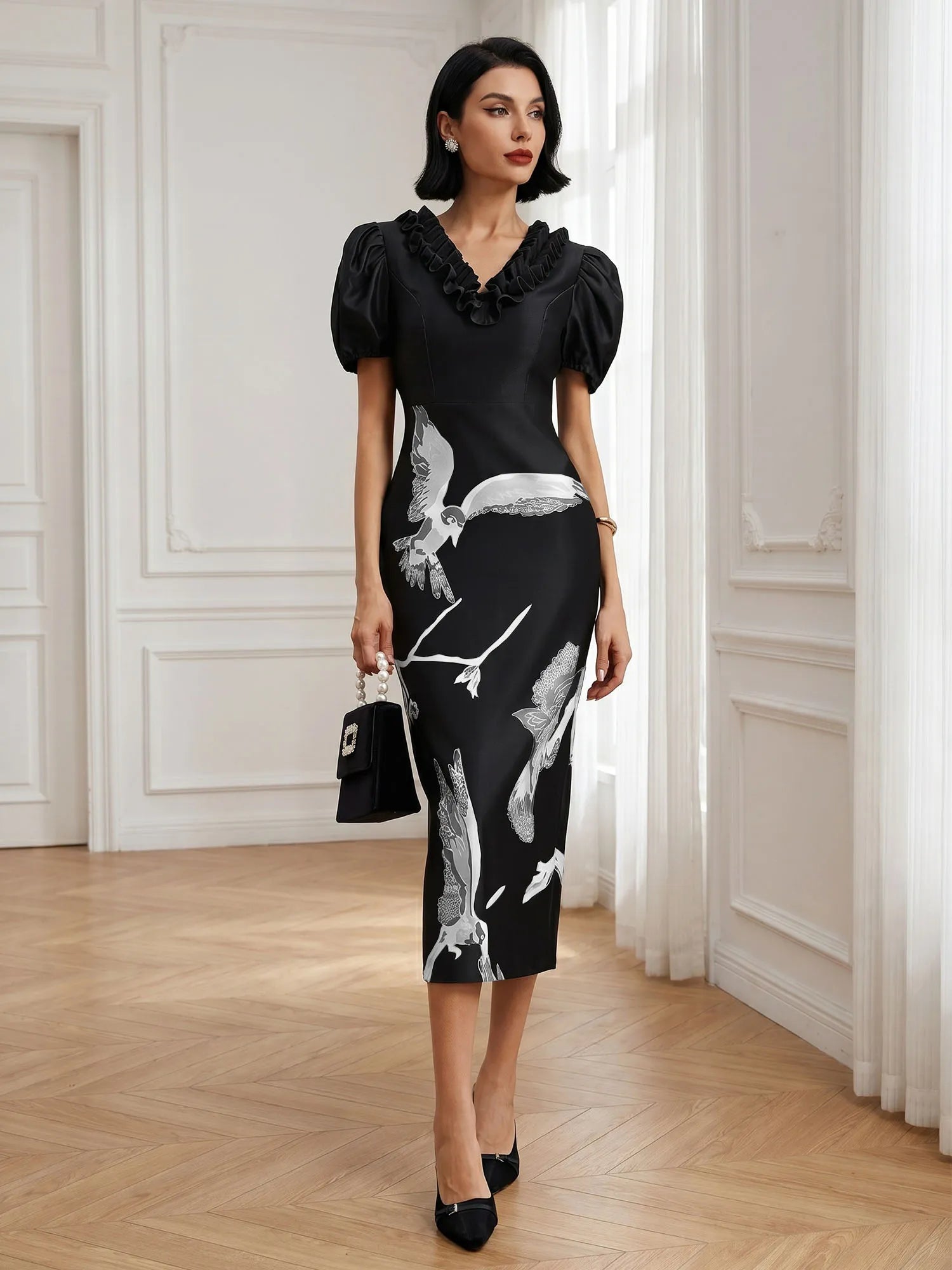 Black-43_12b333e0-c3a8-4ade-8153-7014ed82cf9d.webp