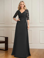 Robe de mère de la mariée trapèze, col en V, longueur au sol, en mousseline de soie et dentelle, avec sequins plissés 