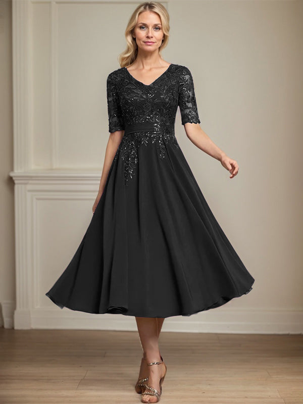 Robe de mère de la mariée trapèze, col en V, longueur genou, en mousseline de soie et dentelle, avec paillettes 