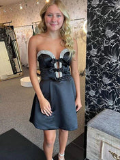 Black A-Line Sweetheart Short Satin Homecoming Dress With Beading
