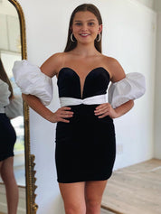 Black Plunge Neck Short Homecoming Dress With Puff Sleeves