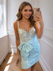 Bodycon Sweetheart Lace Short Homecoming Dress with Bowknot