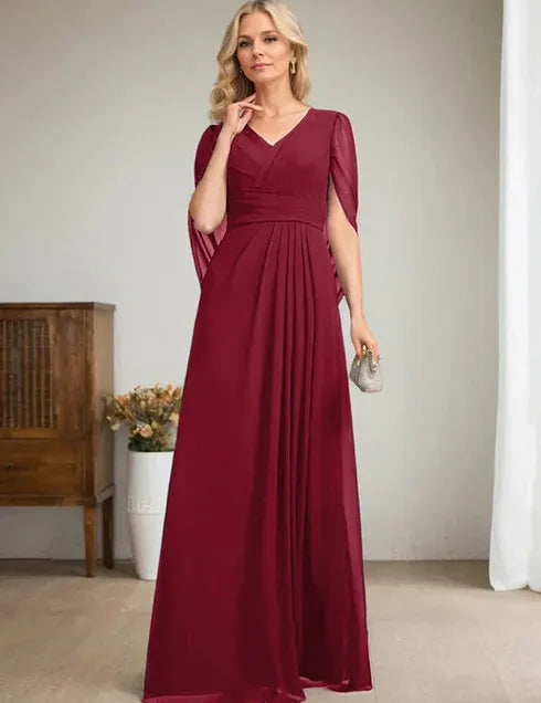 Robe longue bleu marine foncé à col en V et coupe trapèze pour mère de la mariée 