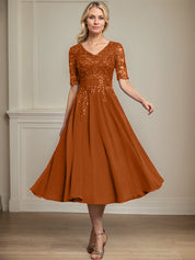 Robe de mère de la mariée trapèze, col en V, longueur genou, en mousseline de soie et dentelle, avec paillettes 