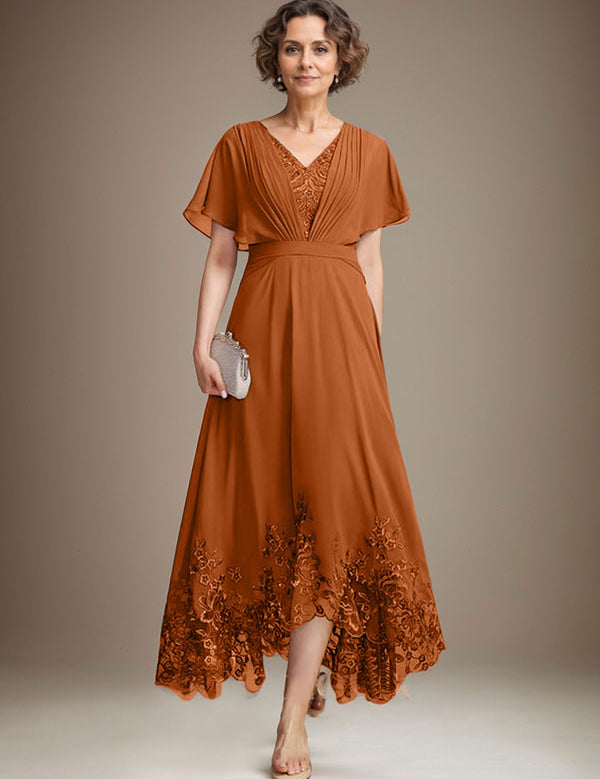 Robe de mère de la mariée asymétrique en mousseline de soie et dentelle, coupe trapèze, col en V, avec plis