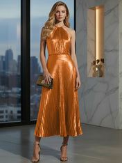 Luxurious Champagne-Gold Pleated Halter Midi Prom Dress