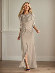 Robe fourreau en crêpe extensible prune pour mère de la mariée 