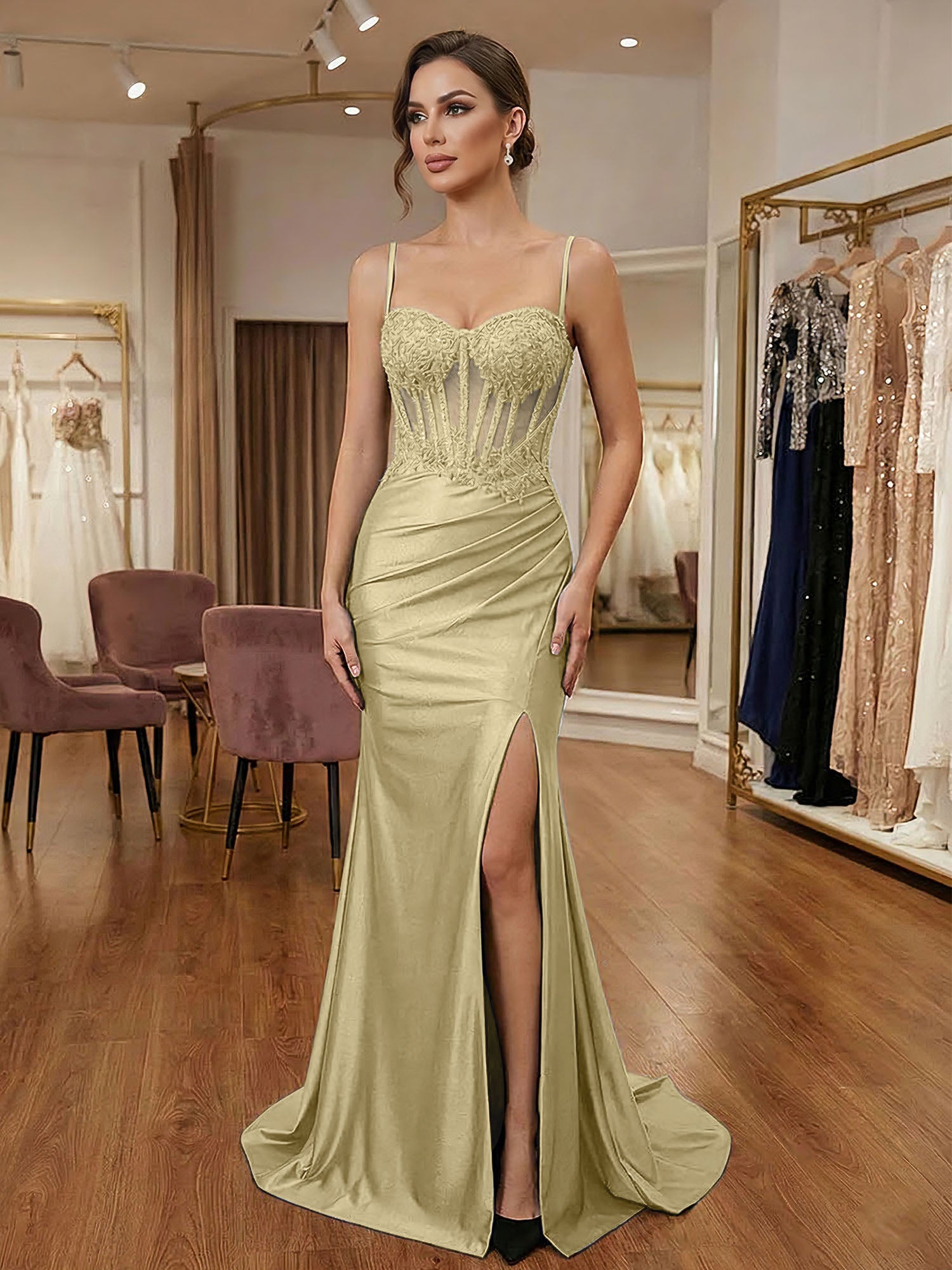 Schwarzes, perlenbesetztes Korsett-Ballkleid aus Satin mit hohem Schlitz