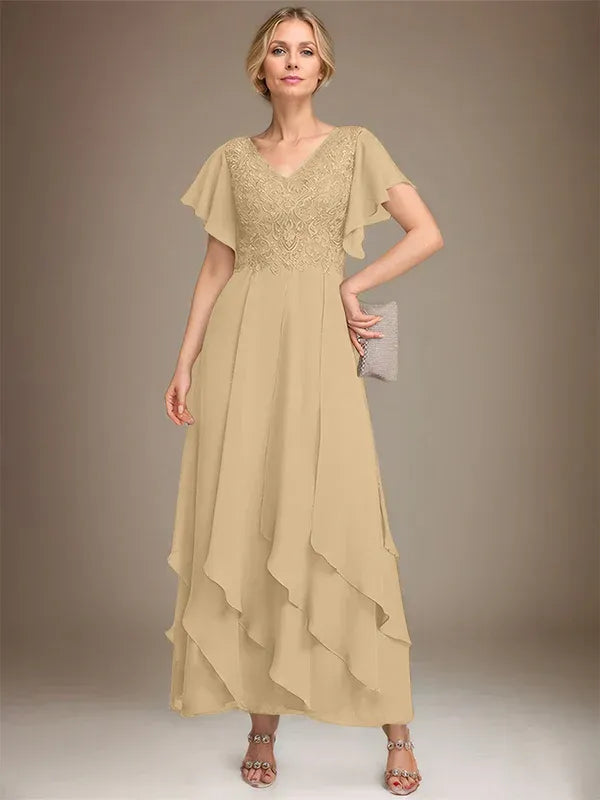 Robe de mère de la mariée trapèze, col en V, longueur cheville, en mousseline de soie et dentelle, avec volants en cascade 