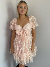 Champagne_A-Line_Puff_Sleeves_Short_Tulle_Homecoming_Dress_With_Bowknot