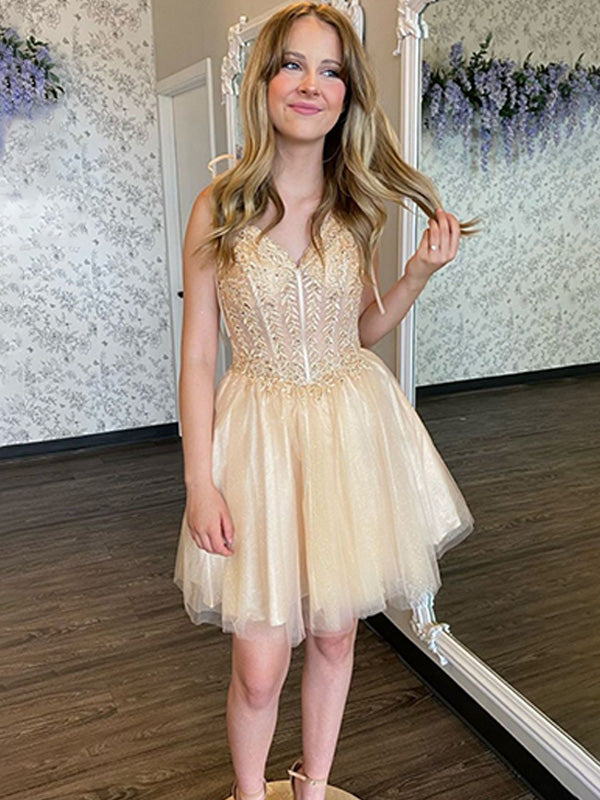 Champagne A-Line V-Neck Short Homecoming Dress With Appliques