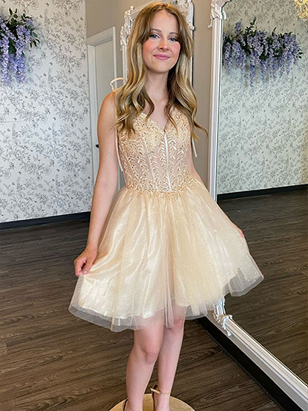 Champagne A-Line V-Neck Short Homecoming Dress With Appliques