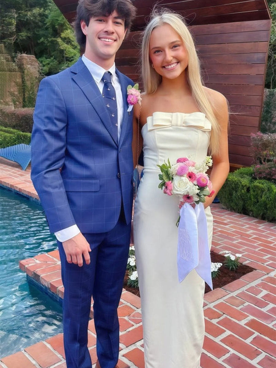Chic Ivory Strapless Sheath Prom Dress with Bow Detail