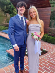 Chic Ivory Strapless Sheath Prom Dress with Bow Detail
