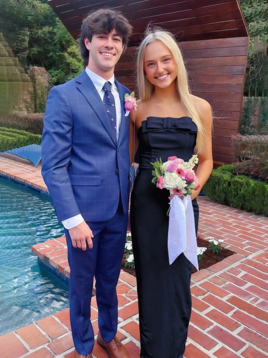 Chic Ivory Strapless Sheath Prom Dress with Bow Detail