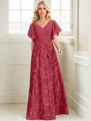 Robe de mère de la mariée trapèze, col en V, longueur au sol, en mousseline de soie et dentelle à sequins, avec plis 