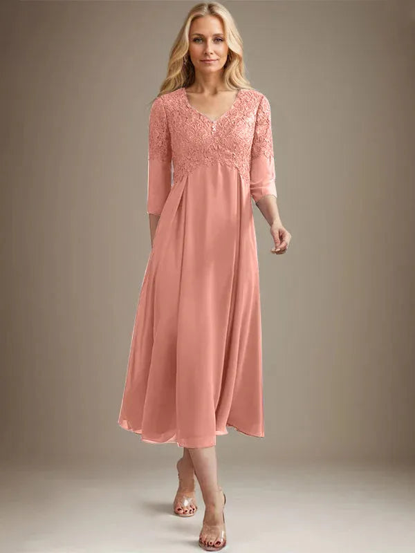 Robe de mère de la mariée trapèze, col en V, longueur genou, en mousseline de soie et dentelle, avec perles 