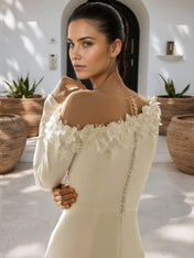 Long Sleeves Beach Wedding Dresses with Flower Mermaid Bridal Dress with Train