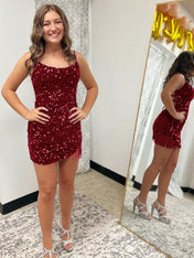 Fitted Spaghetti Straps Short Sequin Homecoming Dress