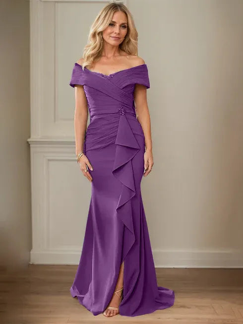 Column V-Neck Illusion Floor-Length Lace Chiffon Mother of the Bride Dress With Pleated Sequins