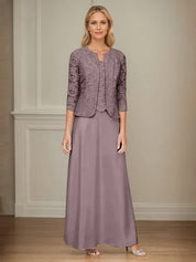 Robe veste en dentelle pailletée et jupe en satin avec veste ouverte 