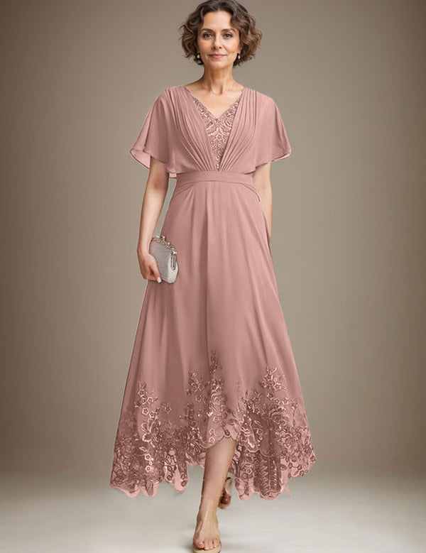 Robe de mère de la mariée asymétrique en mousseline de soie et dentelle, coupe trapèze, col en V, avec plis