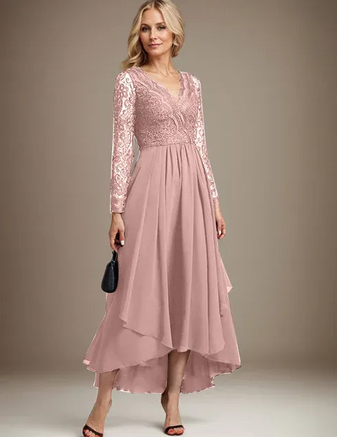 Robe de mère de la mariée asymétrique en mousseline de soie et dentelle, coupe trapèze et col en V 