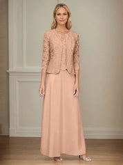 Robe veste en dentelle pailletée et jupe en satin avec veste ouverte 