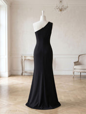 Elegant Black One-Shoulder Contrast Trim High-Slit Evening Gown