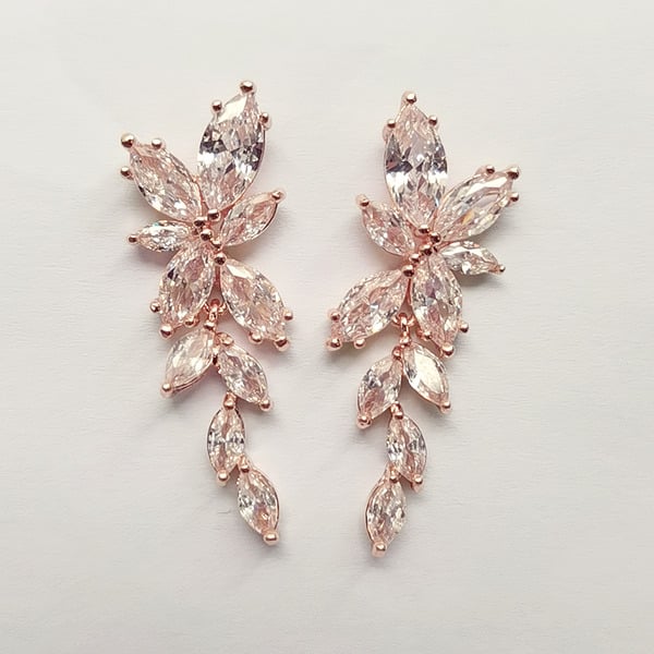 ElegantMarquiseZirconDropEarrings_1.jpg