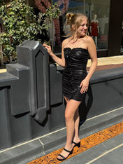 Elegant Strapless Short Homecoming Dress with Ruffle Detailing