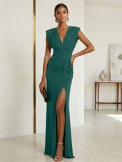 Commanding Formal Evening Dress Emerald Green Plunging V-Neck Slit Gown