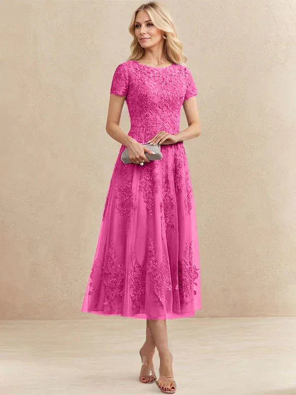 Robe de mère de la mariée coupe trapèze, longueur thé, en tulle et dentelle 