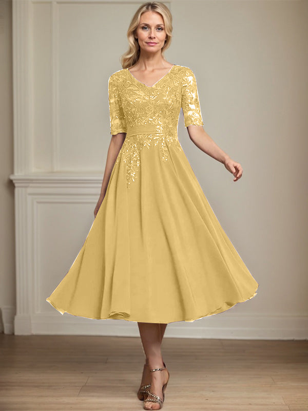 Robe de mère de la mariée trapèze, col en V, longueur genou, en mousseline de soie et dentelle, avec paillettes 