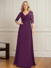 Robe de mère de la mariée trapèze, col en V, longueur au sol, en mousseline de soie et dentelle, avec sequins plissés 