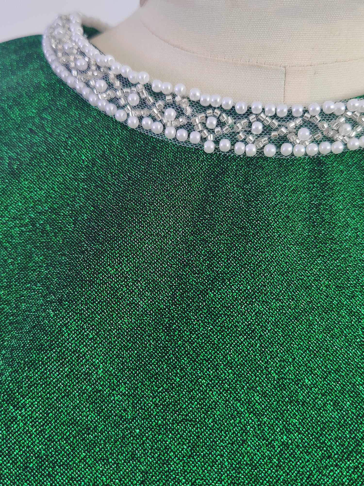 Green Sequin Crew Neck Long Sleeve Sheath Evening Gown Maxi Dress