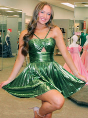Green A-Line Halter Neck Short Metallic Homecoming Dress with Pleating