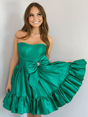 Green A-Line Strapless Short Satin Homecoming Dress With Bowknot