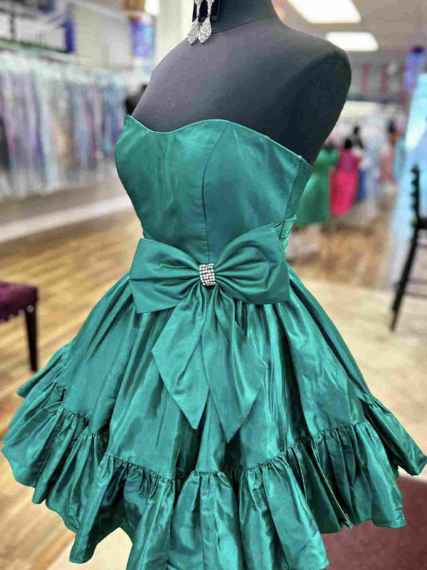 Green A-Line Strapless Short Satin Homecoming Dress With Bowknot