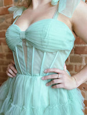 Green Sweetheart Bow Straps Tulle A-Line Tiered Short Homecoming Dress
