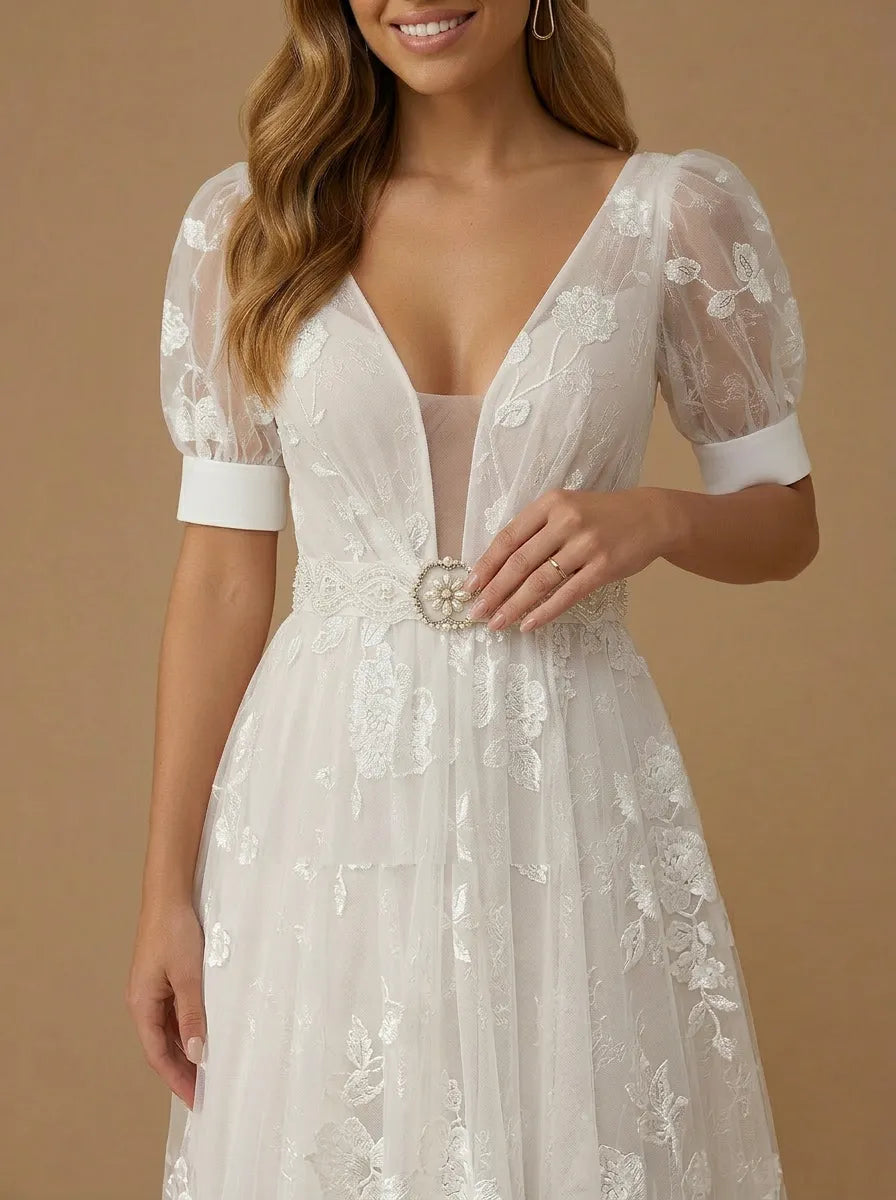V-Ausschnitt Kurzarm Tüll Boho Brautkleid mit Gürtel