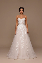 Elegant Strapless White Lace A-Line Wedding Dresses with Corset and Sweep Train