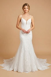 Elegant Spaghetti Strap White Lace Trumpet Wedding Dresses with Corset and Sweep Train