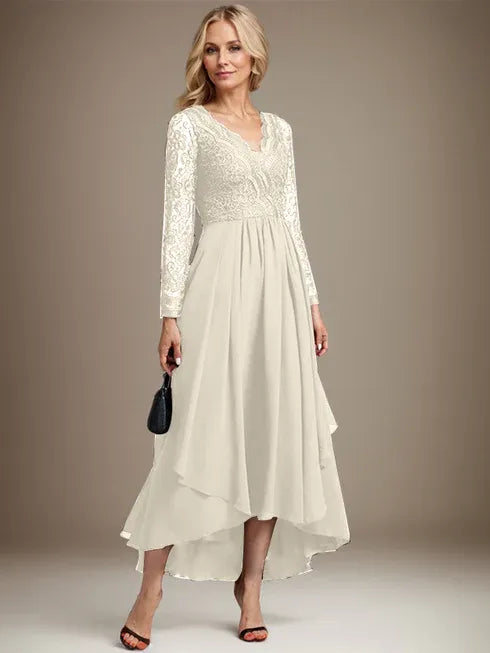 Robe de mère de la mariée asymétrique en mousseline de soie et dentelle, coupe trapèze et col en V 