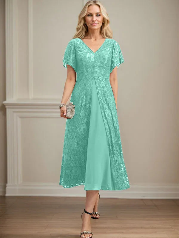 Robe de mère de la mariée en mousseline de soie, coupe trapèze, col en V et longueur thé 