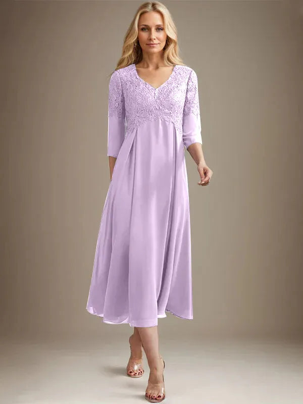 Robe de mère de la mariée trapèze, col en V, longueur genou, en mousseline de soie et dentelle, avec perles 