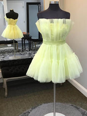 Light Yellow Strapless A-Line Tulle Homecoming Dress
